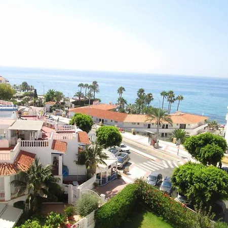 ¡playa Torrecilla, A Un Paso Del Centro Peatonal! Nerja