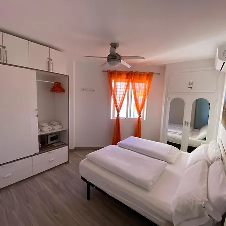 ¡playa Torrecilla, A Un Paso Del Centro Peatonal! Apartment Nerja